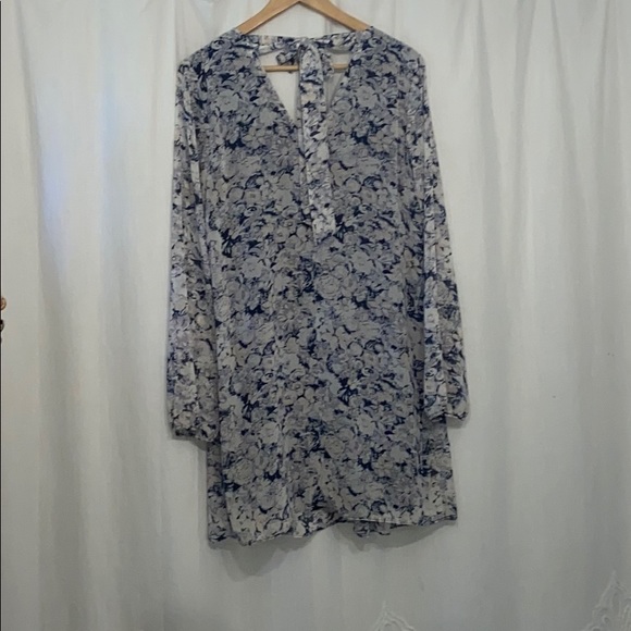 BCBGeneration dress worn once, in great condition! - Picture 5 of 9